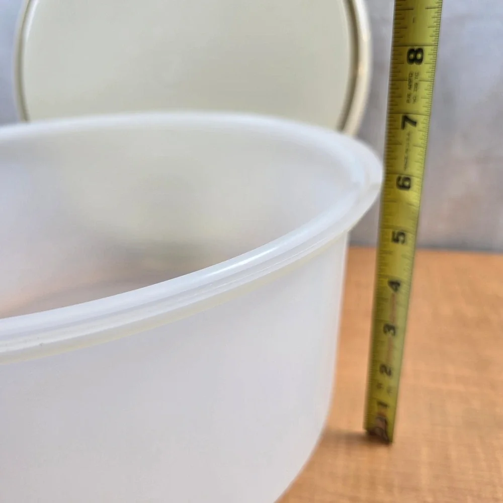 Tupperware Cake Container Carrier Base and Lid 12